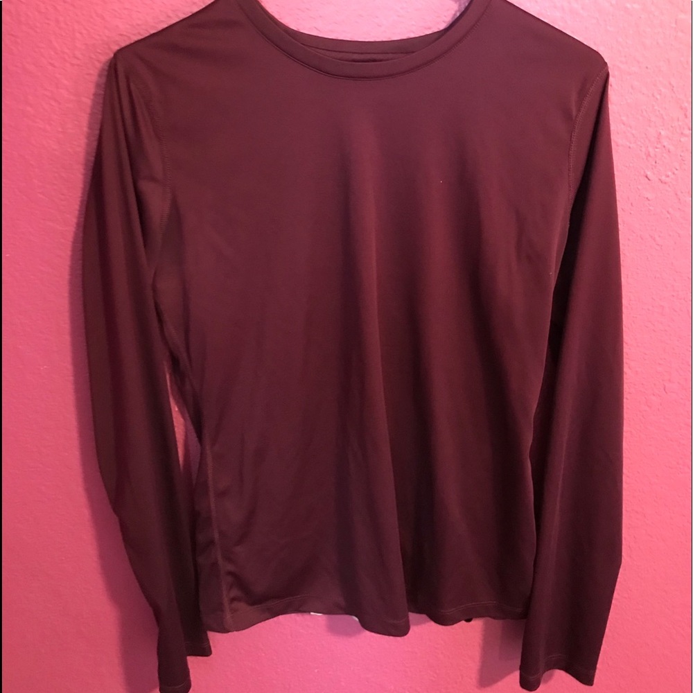 Long sleeve stretchy shirt